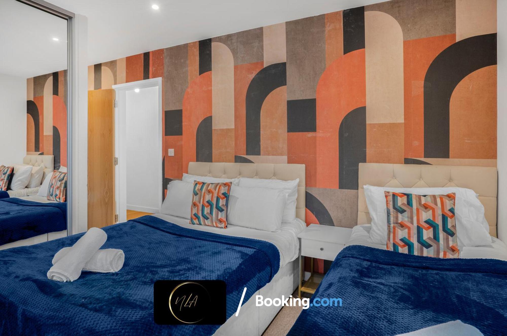 City Centre Apartment With Free Parking, 2 Bathrooms, Netflix And Wifi - Suitable For Contractors And Families - By Noor Luxury Accommodations Birmingham Exterior photo